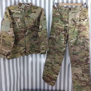 Army Camo Fatigues Military Uniform L (14-16)